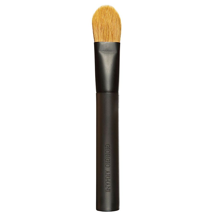 Giorgio Armani Pinceau Teint Foundation Brush for Smooth Finish