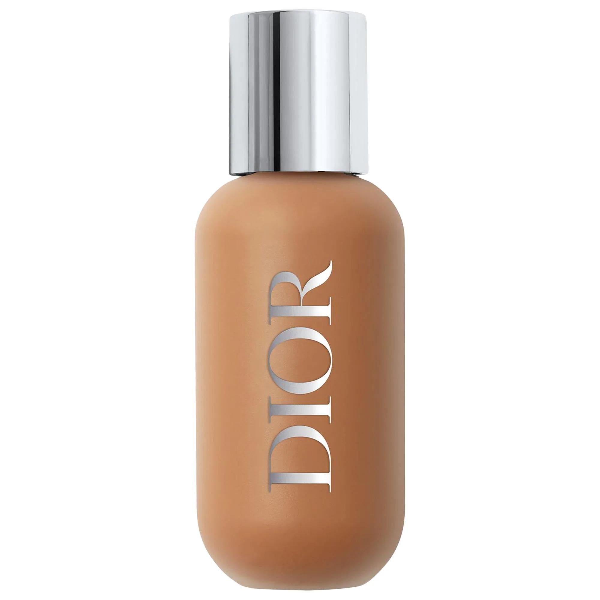 Backstage Hydrating Face & Body Foundation - Natural, Buildable Coverage, Luminous Finish Backstage Hydrating Face & Body Foundation - Natural Coverage hydrating foundation, face and body foundation, natural makeup, buildable coverage, luminous finish, hyaluronic acid, squalane, natural-origin ingredients, liquid foundation, everyday makeup, long-lasting wear, heat-resistant makeup, humidity-resistant makeup, natural finish, flawless complexion