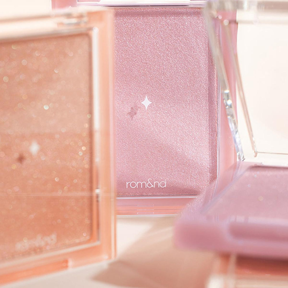 rom&nd See-Through Veillighter Highlighter for Natural Glow - Buildable, Lightweight Makeup rom&nd See-Through Veillighter for Natural Glow rom&nd See-Through Veillighter, Highlighter, Natural Glow, Makeup, Cosmetics, Buildable Formula, Lightweight Texture, Wet and Shiny Finish, Everyday Wear, Makeup Essentials, Beauty Products, Skincare Highlighting, radiant complexion, subtle glow, dramatic highlight