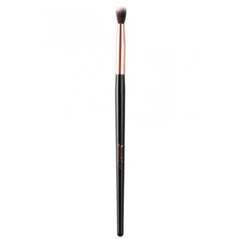 Nascita Pro Eyeshadow Blending Brush for Seamless Crease Blending
