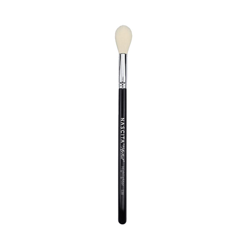 Nascita The Artist Highlighter Brush for Precise Glow
