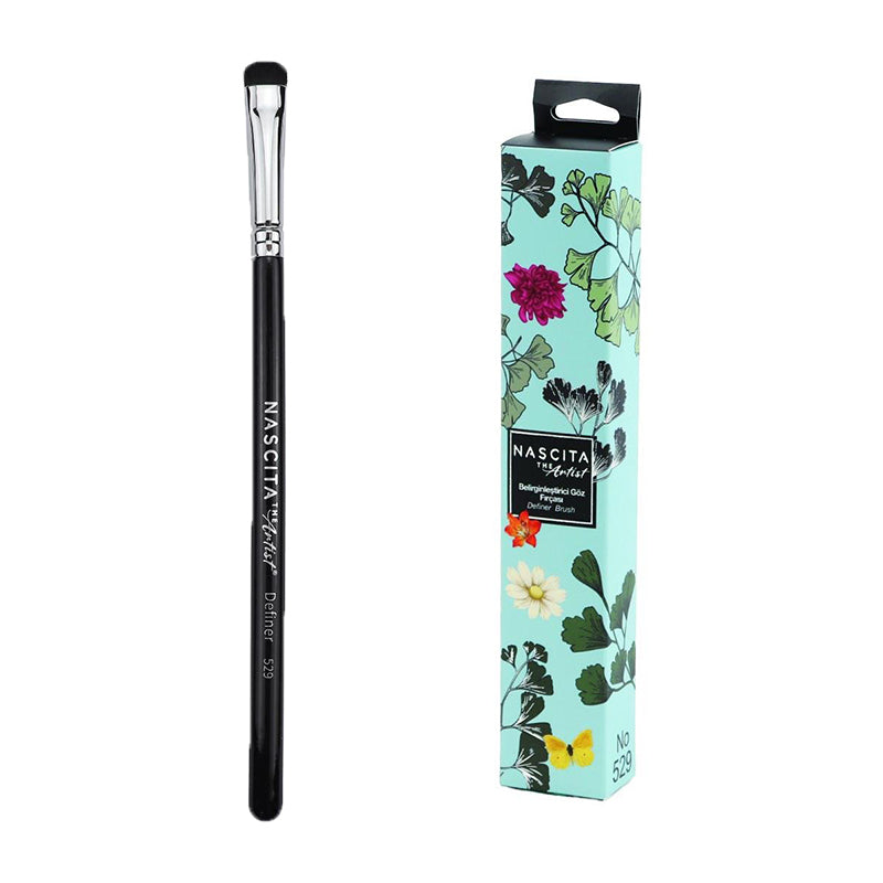 Nascita The Artist Defining Eye Brush for Precise Makeup