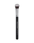 Nascita The Artist Oval Concealer Brush for Seamless Blending