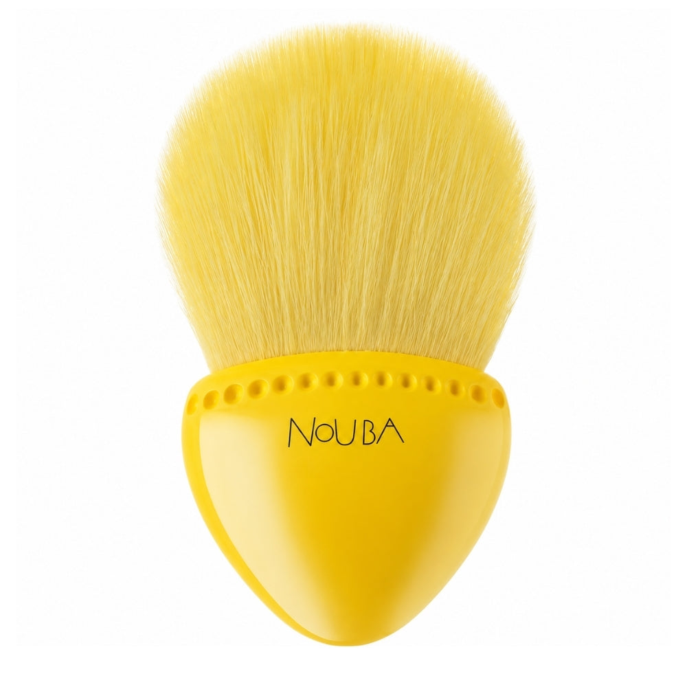 Nouba Brush Fluffy Cuddle Me 62 Professional Face Brush