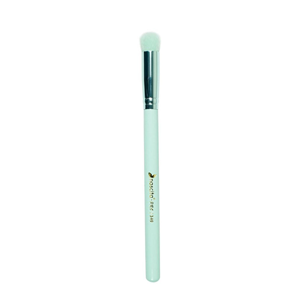 Nascita Soft Colors Round Concealer Brush for Seamless Blending