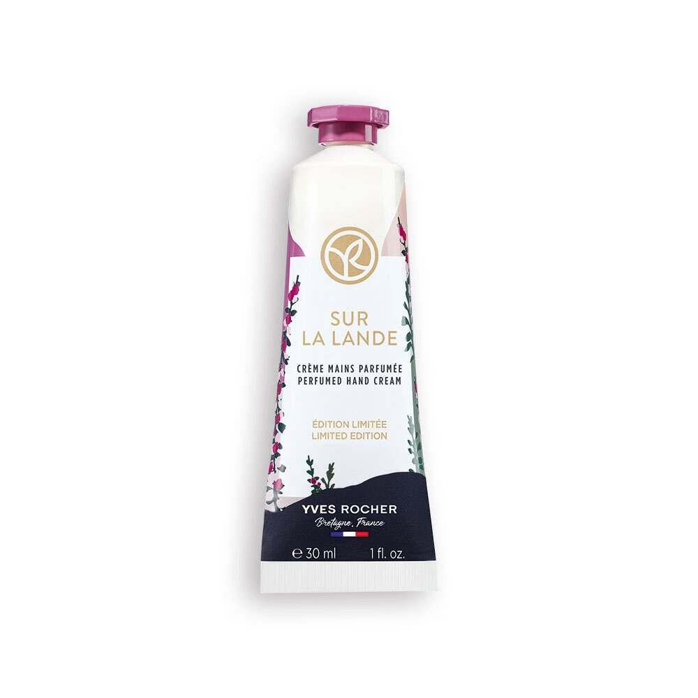 Sur La Lande Fragrant Hand Cream - Moisturizing Hand Care with Floral Scent - 30 ml Sur La Lande Fragrant Hand Cream - Moisturizing & Floral fragrant hand cream, moisturizing hand care, Sur La Lande hand cream, floral scented hand moisturizer, gentle hand cream for daily use, hand moisturizer, floral hand cream, moisturizing hand cream, cosmetic, skincare, personal care, Chamomile hand cream, Seaweed hand cream