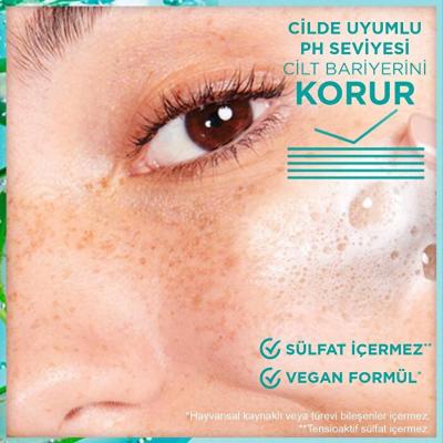 Garnier Hyaluronic Aloe Soothing Cleanser - 250 ml - view 3