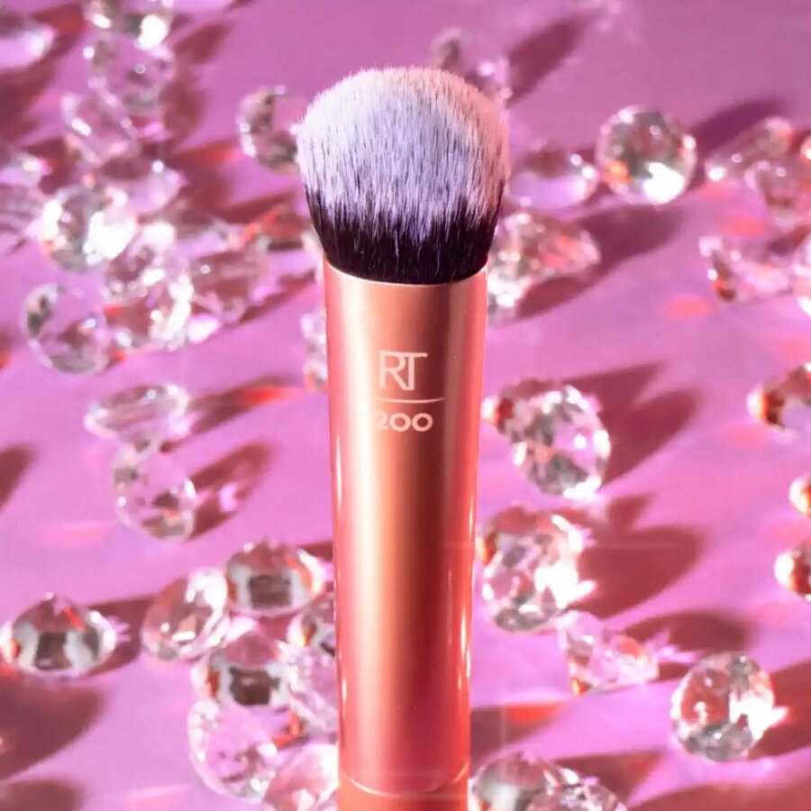 Real Techniques Expert Face Brush for Seamless Foundation 1 Count