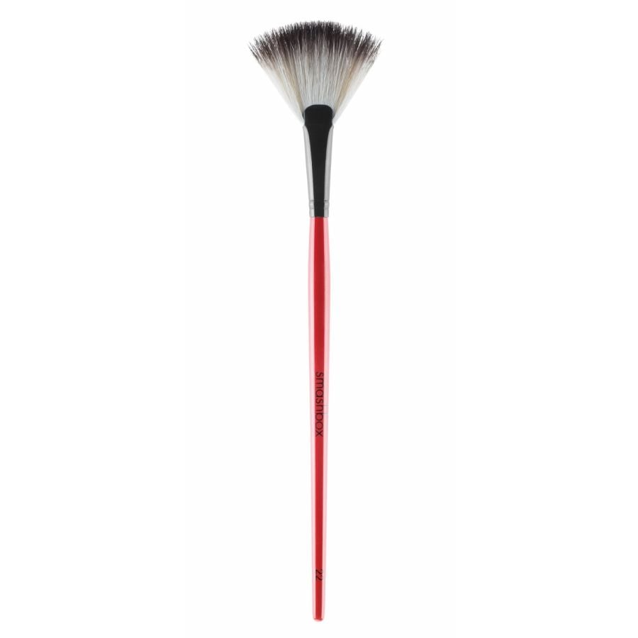 Smashbox Fan Brush 22 Precision Highlight and Sweep Tool