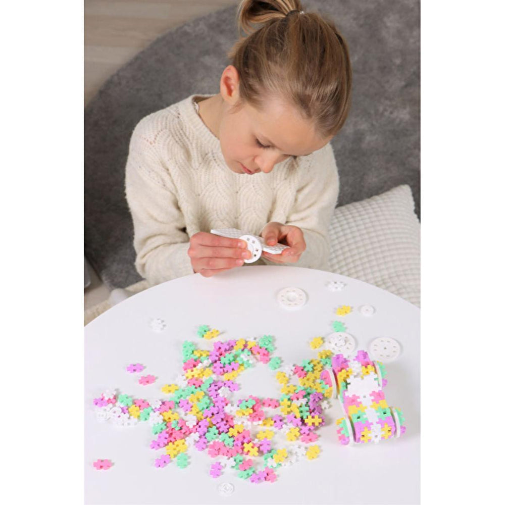 Plus Plus Construction Toy - 200 Piece Reusable Building Blocks Set for Kids - Educational Creative Play Toy Made in - Toy