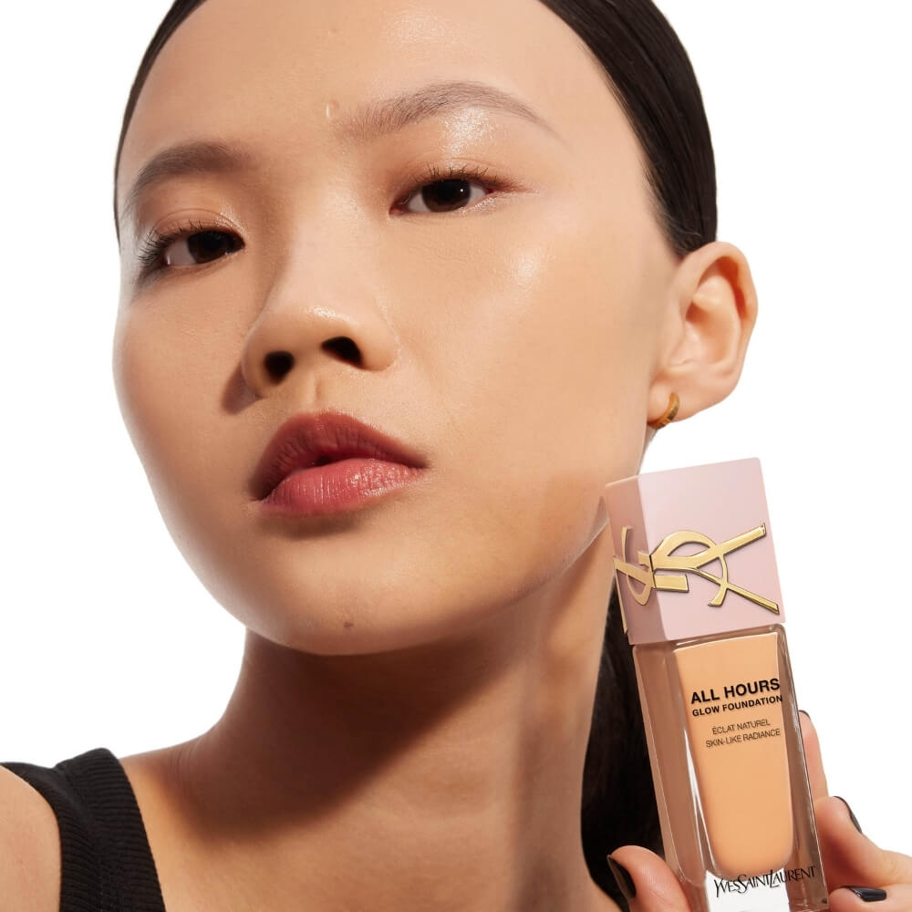 YSL All Hours Glow Foundation LW4 - Radiant Finish 25ml