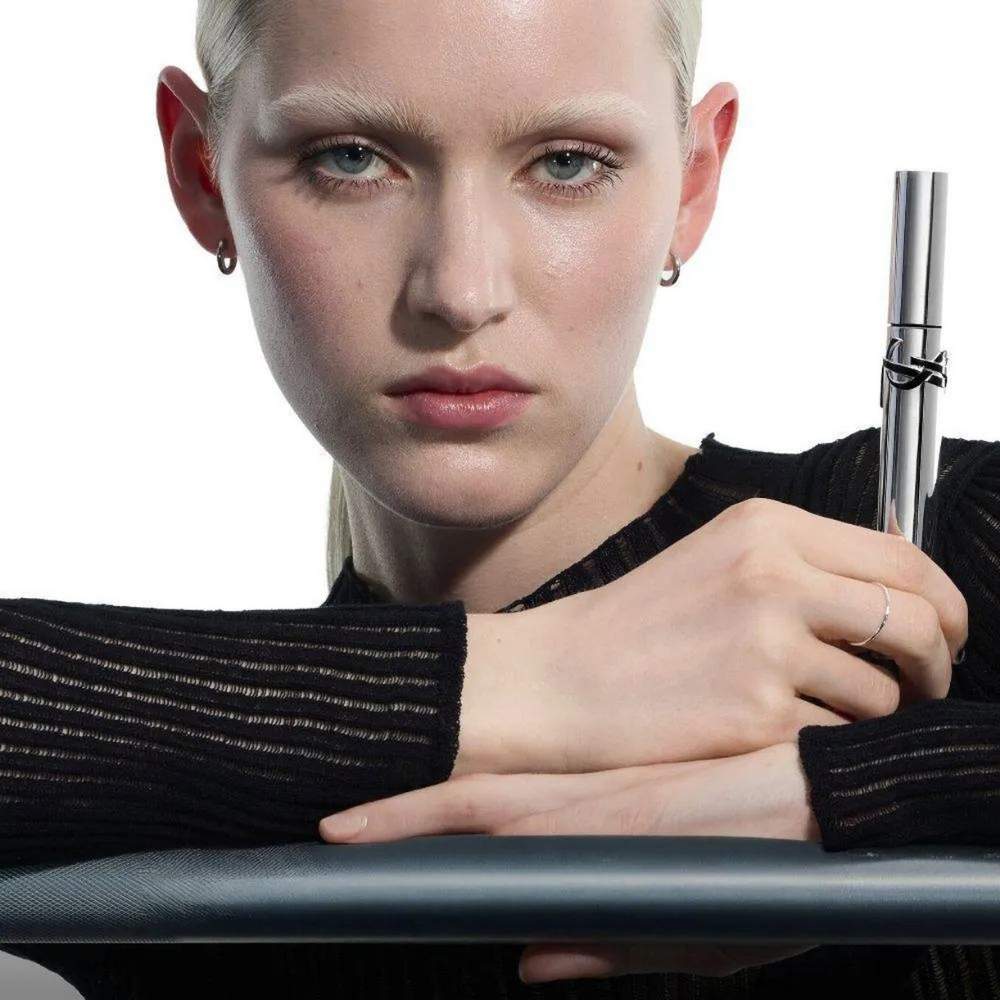 YSL Lash Latex Mascara Sculpted Black for Volumized Lashes
